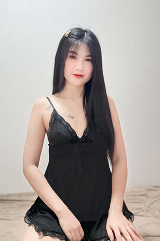 3776女孩.jpg